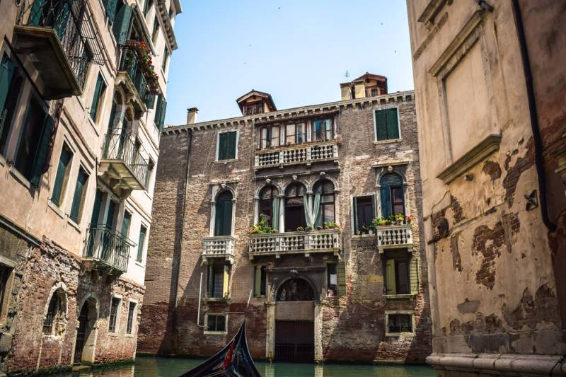 Why Venetian Palaces have an Ottoman influence